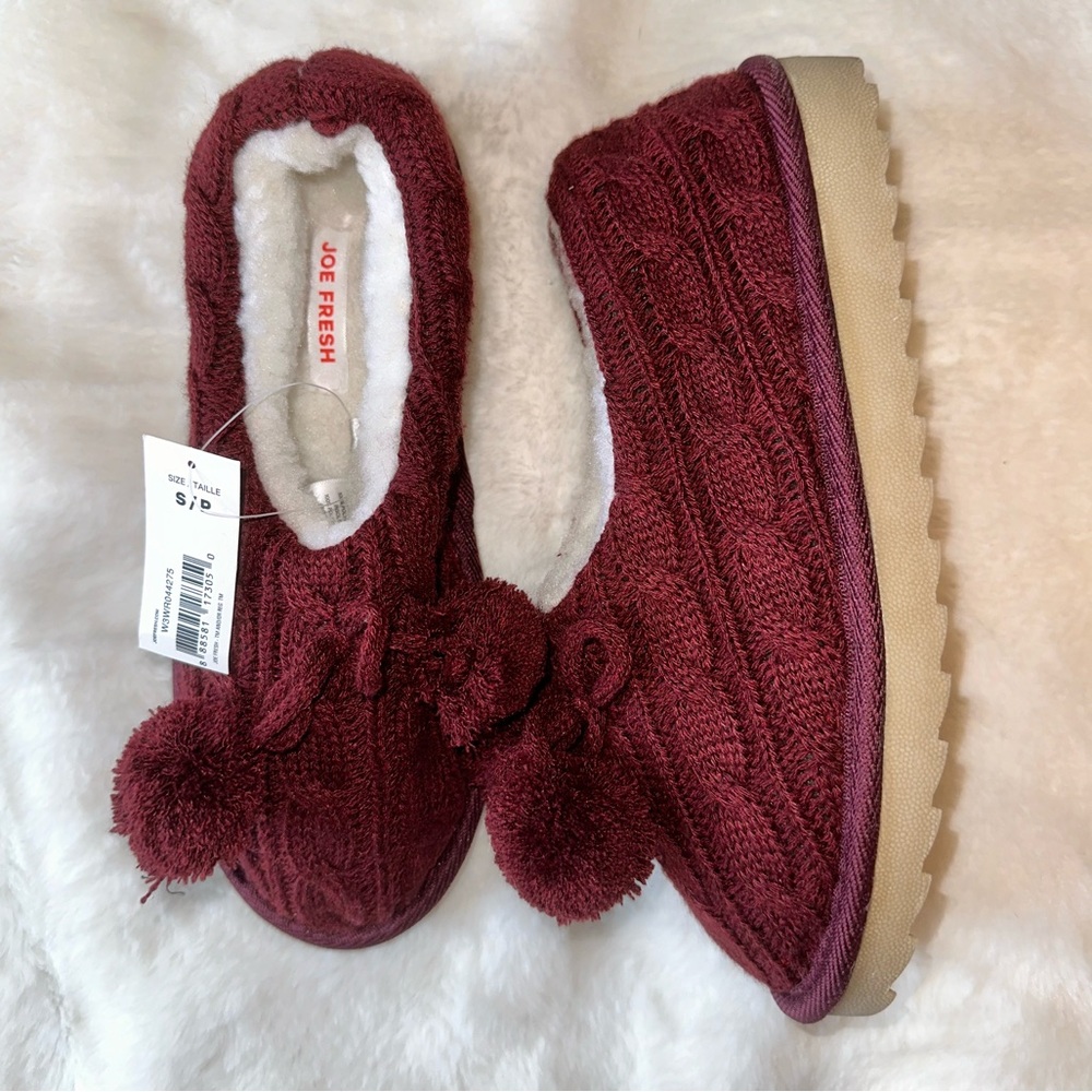BNWT Joe Fresh Burgundy Knit Slippers